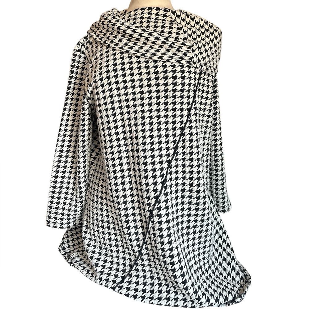 Black White Houndstooth Cowl Neck Tunic Sweater Asymmetrical Hem Large